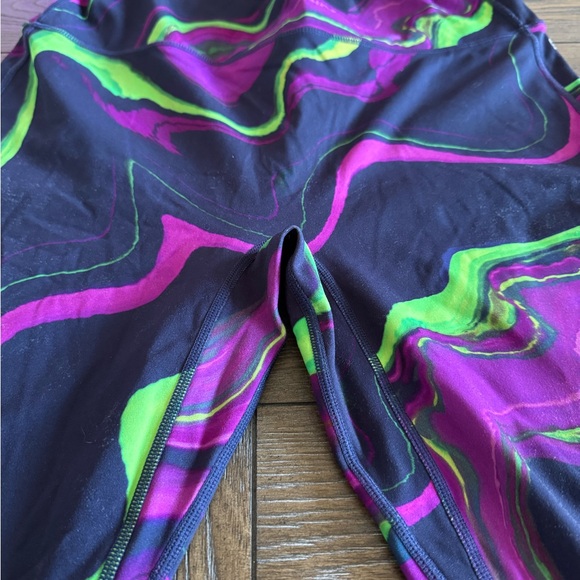 Fabletics Multicolor Activewear Set - Picture 11 of 16